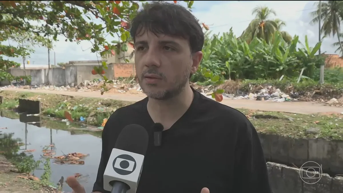 Renan Santos, candidato à Presidência pelo Missão, faz campanha em São Paulo e Maceió