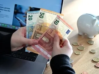 Nouveaux billets en euro : il ne reste plus que quelques jours pour voter sur leur futur design