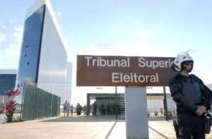 Poder Electoral convocó de emergencia a jefes de campaña de Lula y Bolsonaro