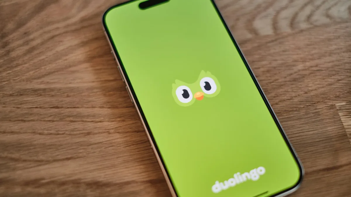 "Y a-t-il une chance d'aider un petit fan de Duo?": Duolingo rétablit la série de 301 jours d'un garçon de 10 ans après qu'il l'a perdue en raison d'une hospitalisation non prévue