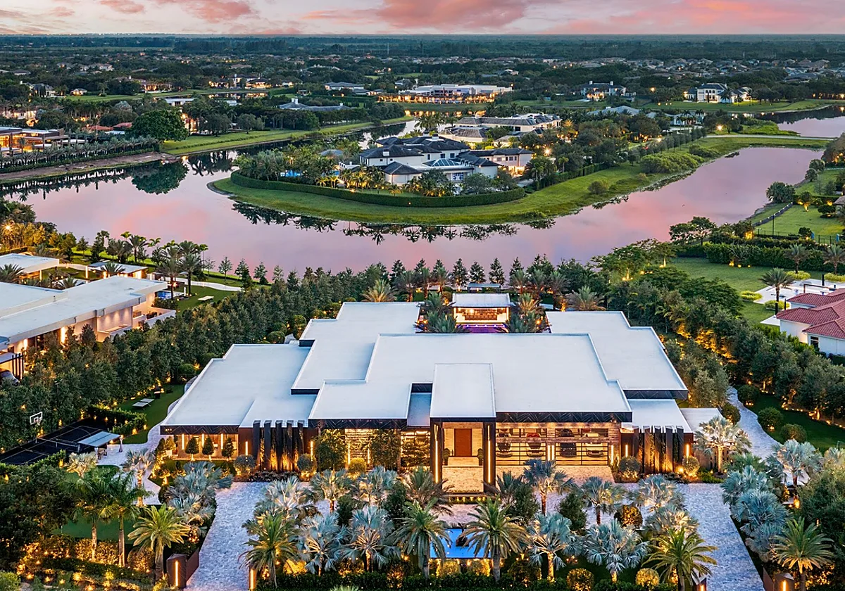 Villa Spectre, la propiedad inspirada en Rolls Royce que se vende por 55 millones