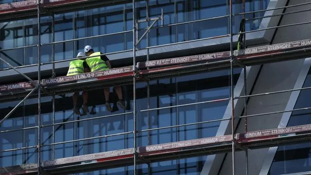 ifo-Beschäftigungsbarometer: Unternehmen streichen laut Ifo-Institut weniger Jobs
