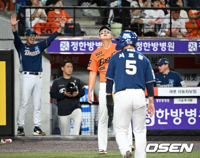 [사진]아쉬워하는 김서현