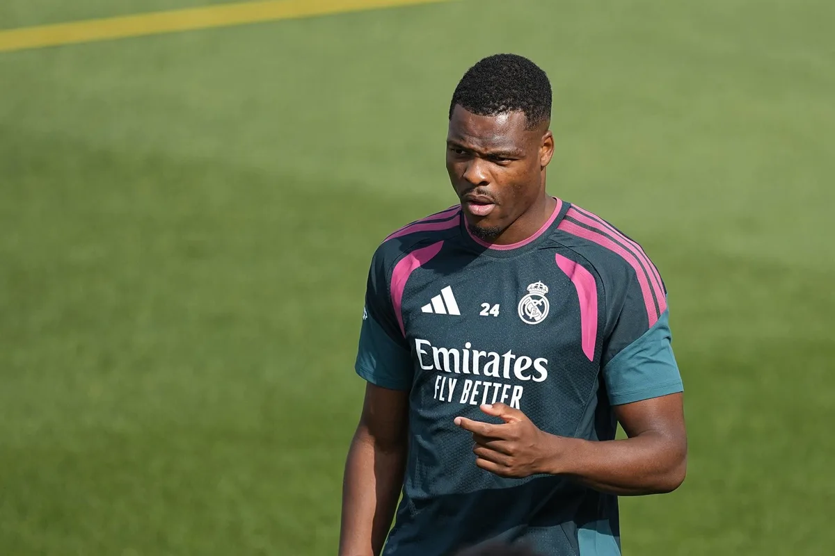Dumfries: "Jugar en el Real Madrid supone una gran responsabilidad"