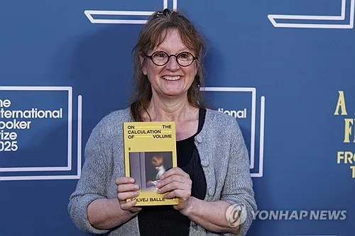 덴마크 작가 솔베이 발레 "글쓰기에서 발견한 것은 전율이었다"