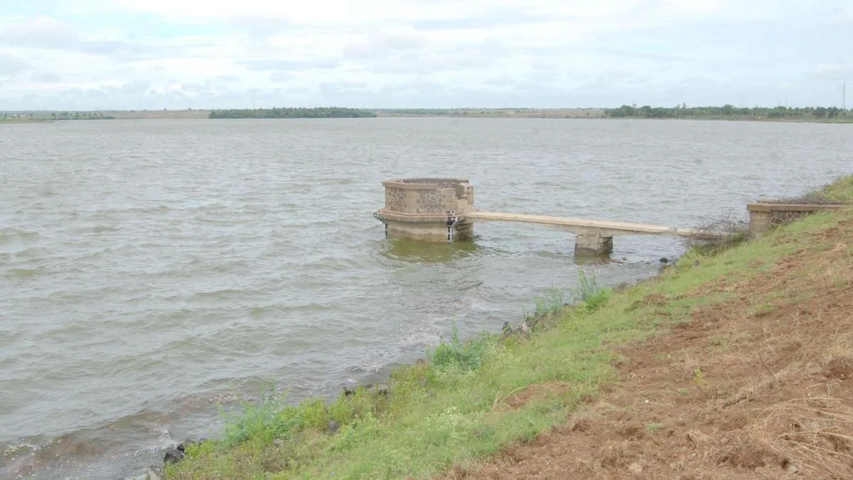 Six bodies found in Vijayapura lake