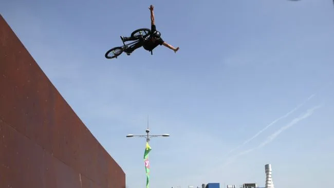 Моллаев завоевал бронзу на этапе Кубка мира по BMX-фристайлу