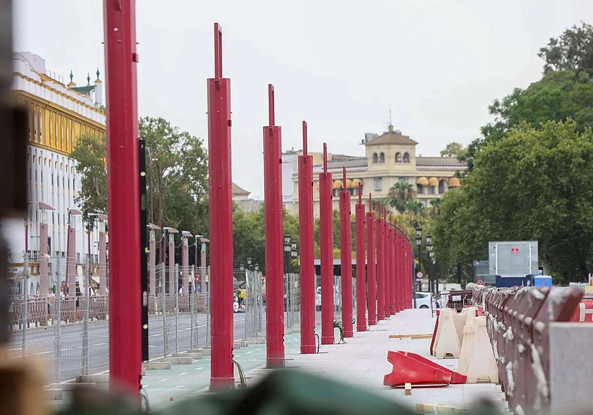 Los toldos del puente de San Telmo no estarán listos hasta octubre