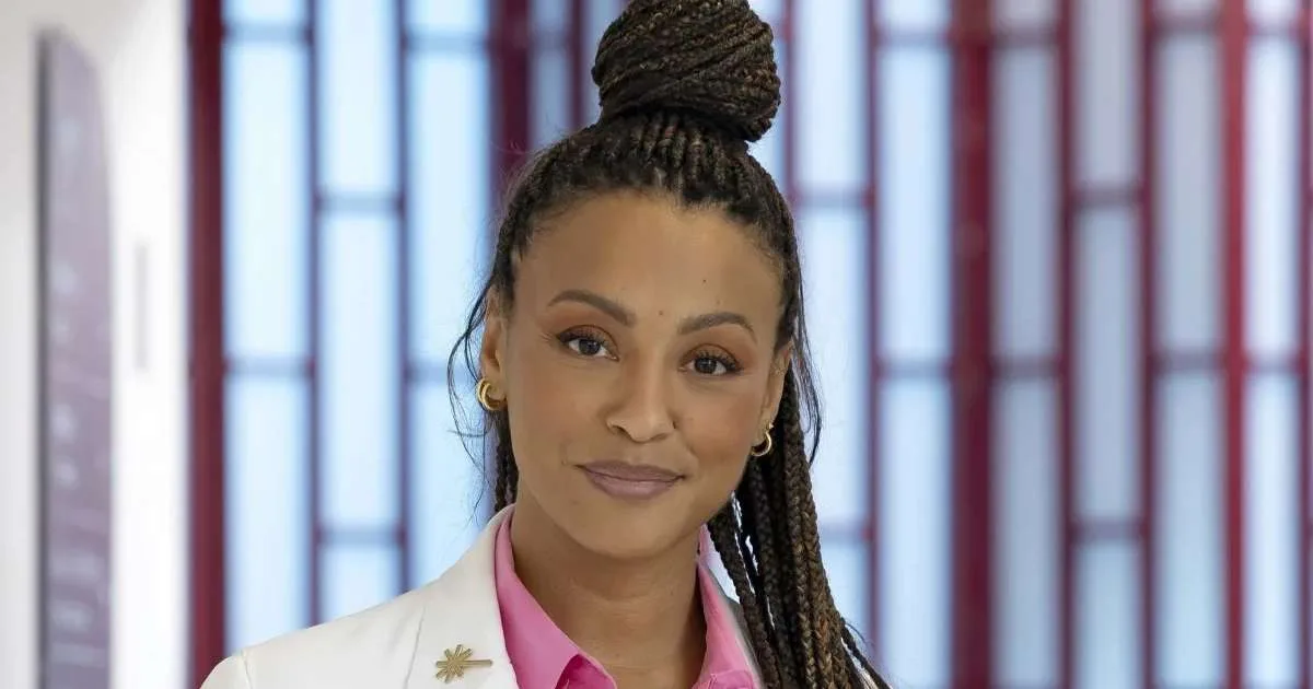 Golpe fracassado! Em Por Você, Vanessa tenta tirar proveito da doença de Pérola, mas plano é descoberto e Bela assume o hospital