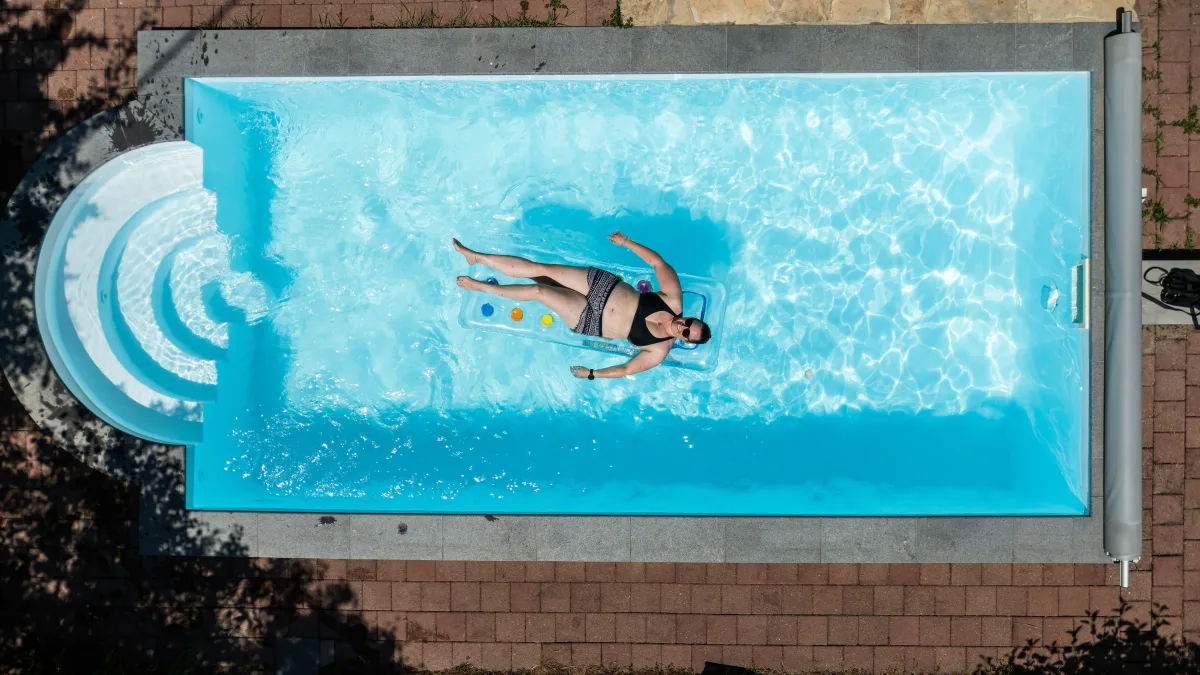 Wasser, Strom und Bau: So viel kostet der Traum vom Pool im Garten