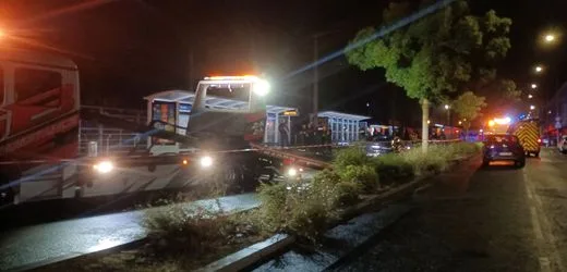 Frankreich / Caen: Mann fährt mit Auto in Menschenmenge - ein Toter, zehn Verletzte