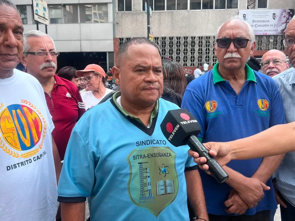 Profesores de Caracas exigen al Gobierno el pago de bono vacacional y atención médica del Ipasme