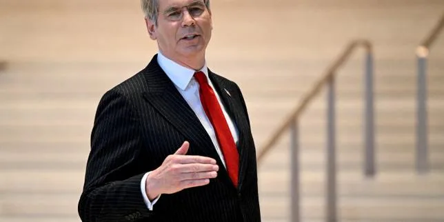 « Les compagnies aériennes iraniennes ne pourront plus fonctionner, partout dans le monde », dès le 23 septembre, déclare le Trésor américain