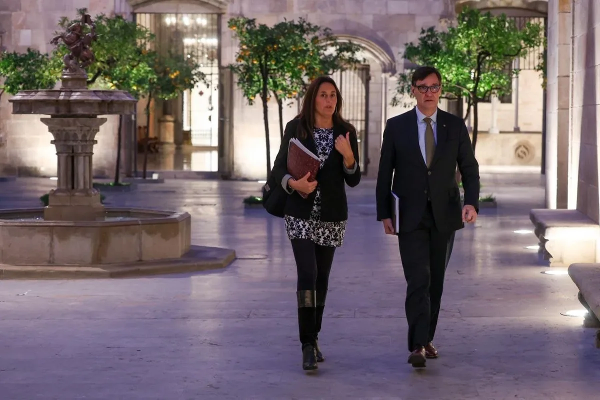 Salvador Illa destituye a la 'número dos' de Educación y abre un expediente a tres trabajadores por el error que deja a Cataluña fuera del Informe PISA