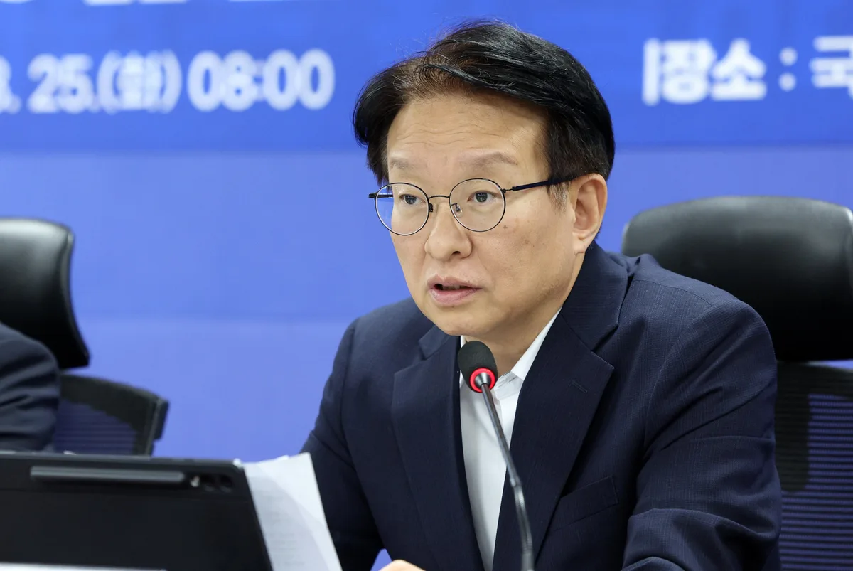 與 정책위의장 “종부세는 보유세…비거주 페널티는 양도세로 매겨야”