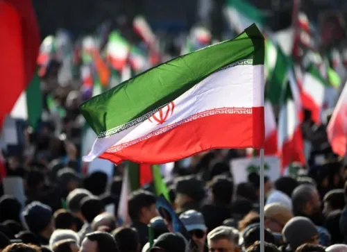 Iran strikes US bases as Middle East conflict intensifies
