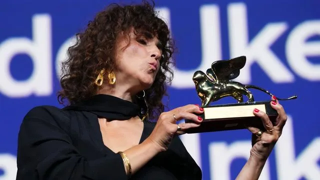 Film: Dänische Regisseurin gewinnt Goldenen Löwen in Venedig