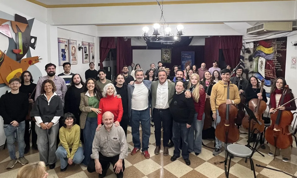 La Diputación de A Coruña y Asociaciones Gallegas en Argentina rechazan limitar derechos a descendientes de emgirantes
