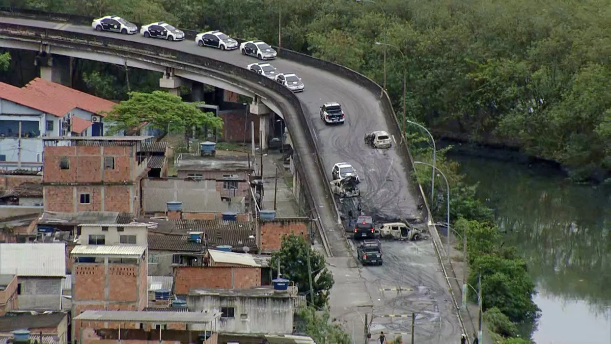 Operação conjunta mira integrantes do TCP no Complexo de Israel após dias de confrontos e ataques a caminhões