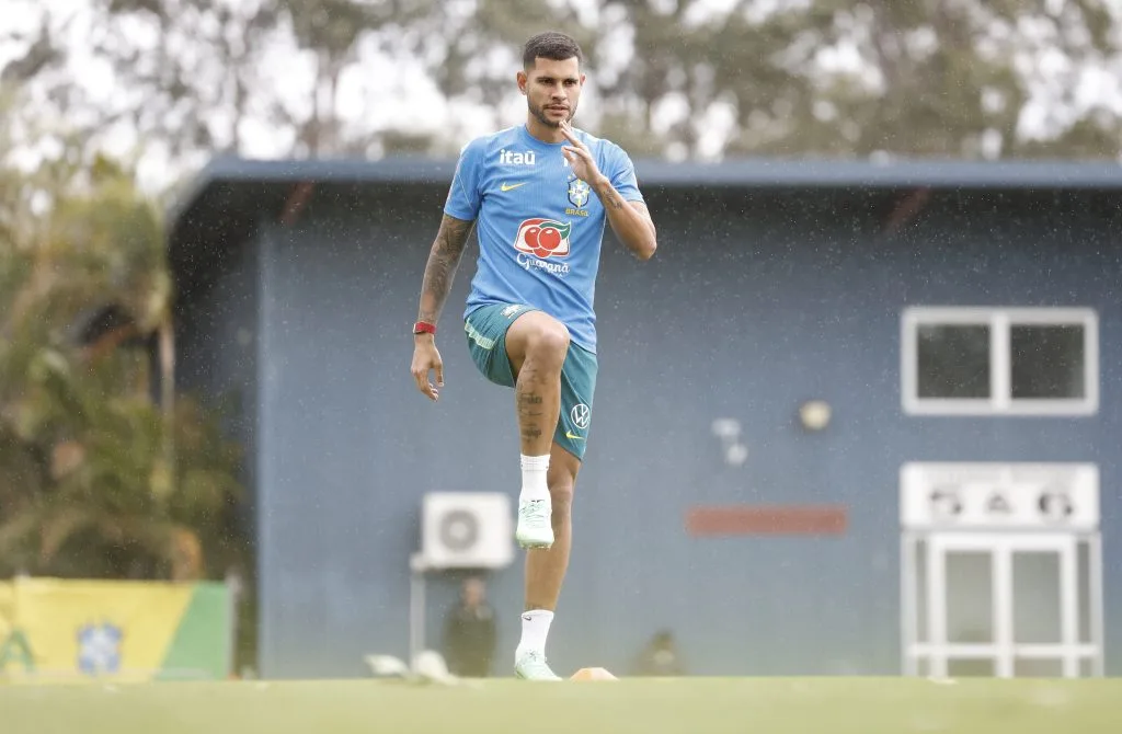 Bruno Guimarães revive pênalti perdido na Copa: “Ainda me dói”