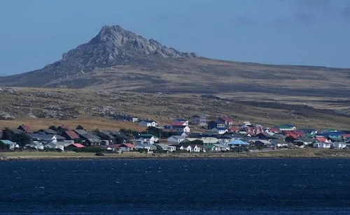 Justicia argentina ordena frenar proyecto petrolero en las Malvinas; denuncian falta de evaluación de impacto ambiental