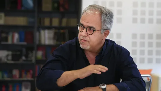 Exames: Bloco acusa PSD e CDS de "obstaculizar a transparência"