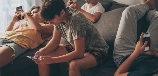 Social Media: EU-Kommission will Accounts für Kinder unter 13 Jahren verbieten