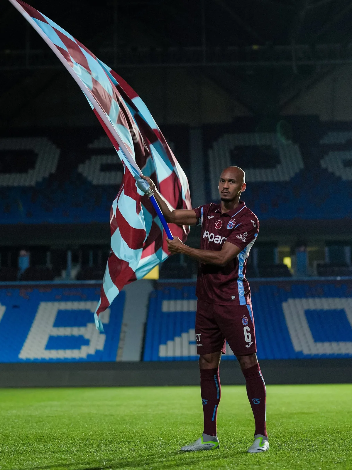 Fabinho é anunciado no Tranzonspor, time de Salah na Turquia