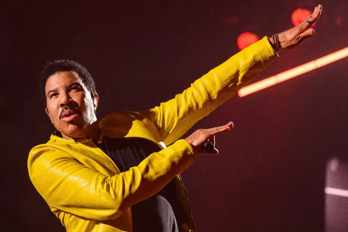 Lionel Richie, cantante y productor: “Mucha gente descubre quién es y no sobrevive así misma”