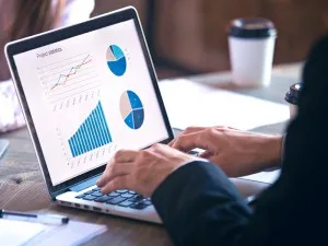 XP vê excesso de pessimismo com IA e aposta em reprecificação da Totvs