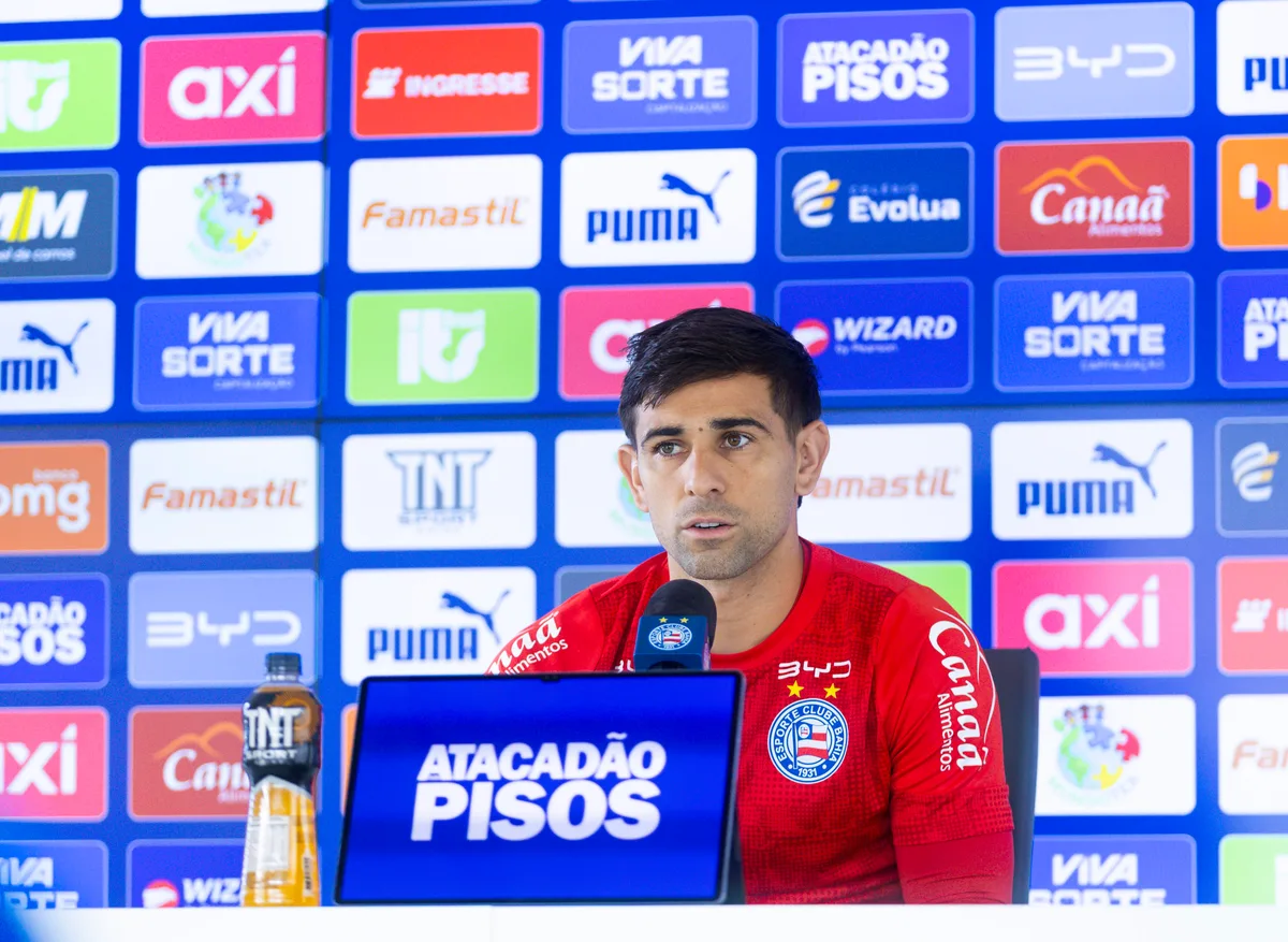 Acevedo comenta "sonho" por convocação do Uruguai e confronto direto do Bahia: "Clima de final"