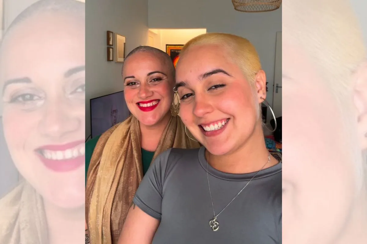 Filha raspa o cabelo em apoio ao tratamento de câncer da mãe