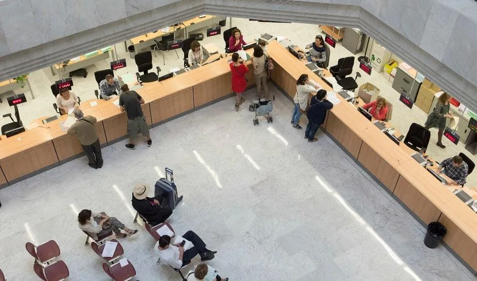 Confirmado por el BOE: entra en vigor la reducción de la jornada laboral a 35 horas para miles de funcionarios