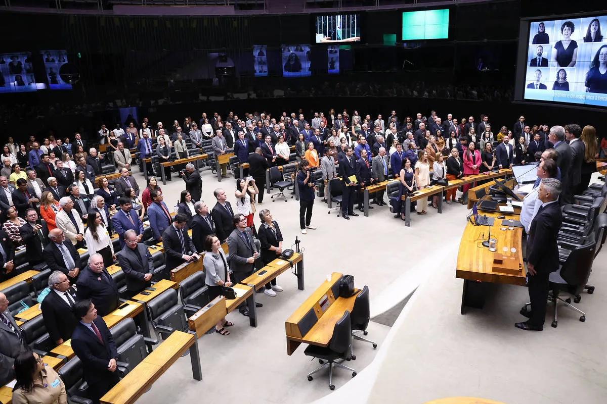 Governo aproveita texto que amplia gastos em 2026 para sinalizar ajuste nas contas em 2027