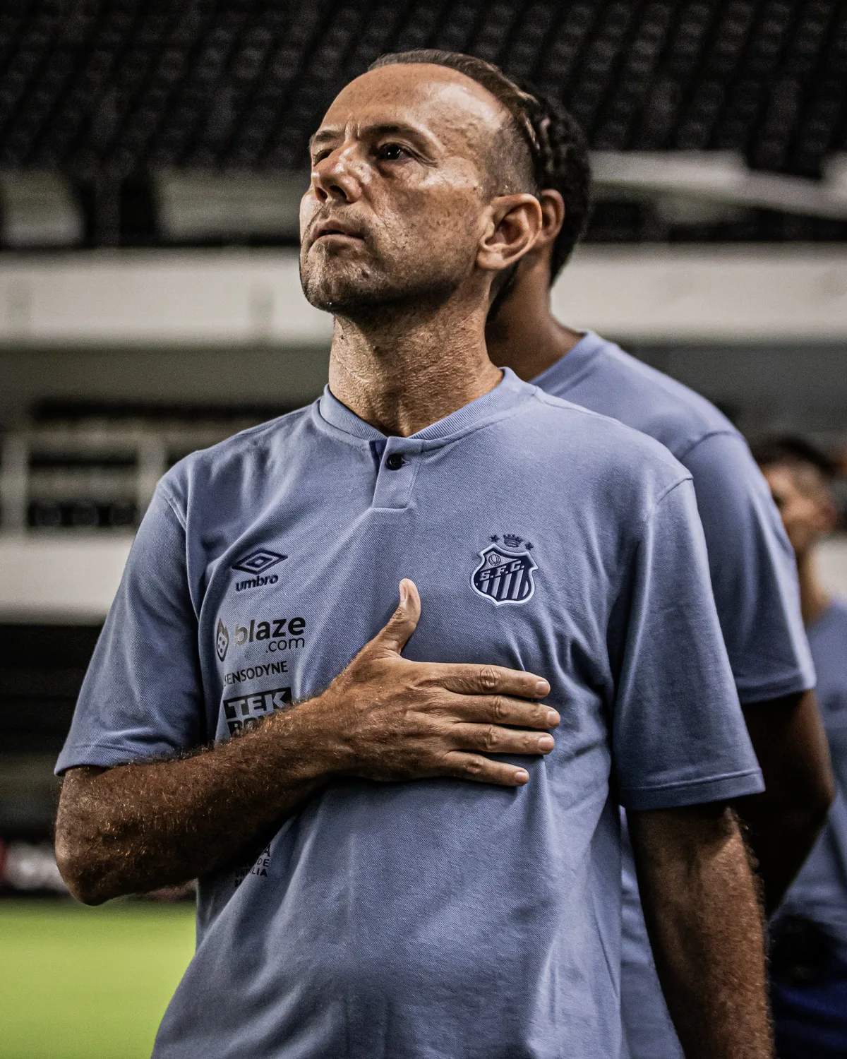 Juíza condena ex-jogadora do Santos por difamar Kleiton Lima com acusação de assédio sexual