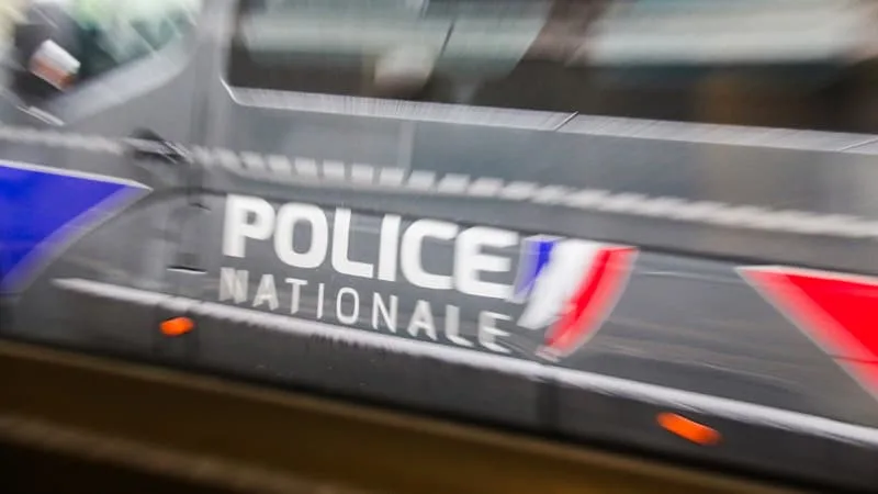 "La séquestration de mon fils? Mais vous rigolez": la mère de l'enfant de huit ans, placé en foyer à Nîmes, réagit après la polémique