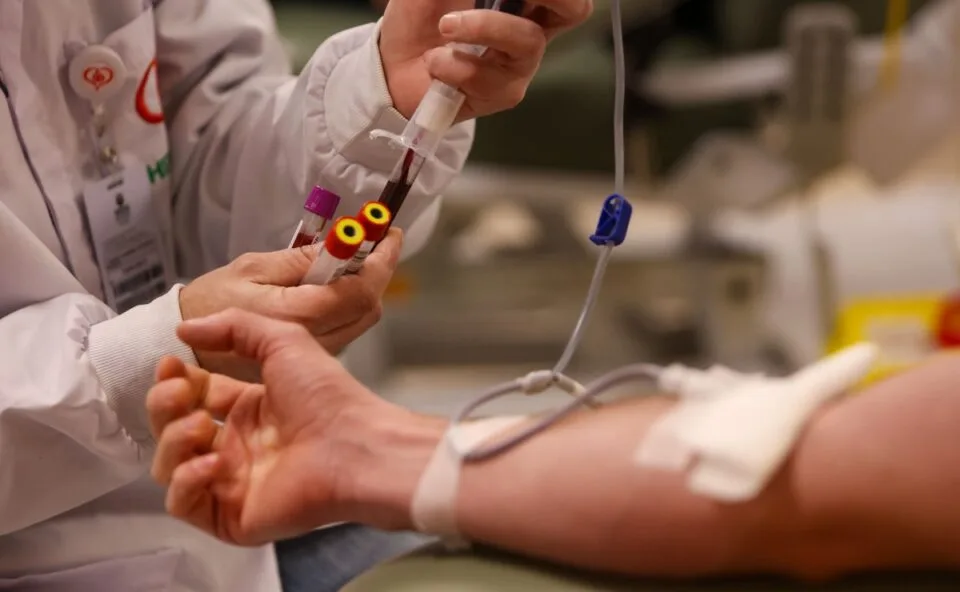 Novas regras tornam doação de sangue menos restritiva no Paraná; veja o que muda