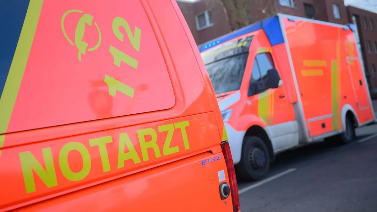 Dillingen an der Donau: Tödlicher Autounfall: Mutter stirbt, Tochter schwer verletzt
