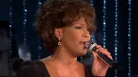 Dionne Warwick compartilha memória ao lembrar da prima, Whitney Houston
