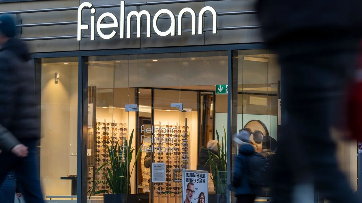 Optik: Fielmann-Kurs gerät nach trüber Prognose unter Druck