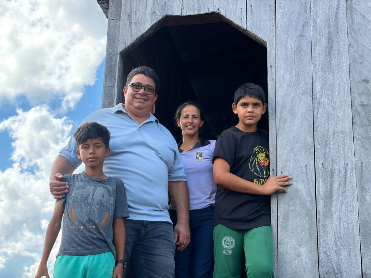 Carlinhos do Pelado anuncia escola, equipamentos agrícolas e recuperação de ramais na Comunidade Amapá