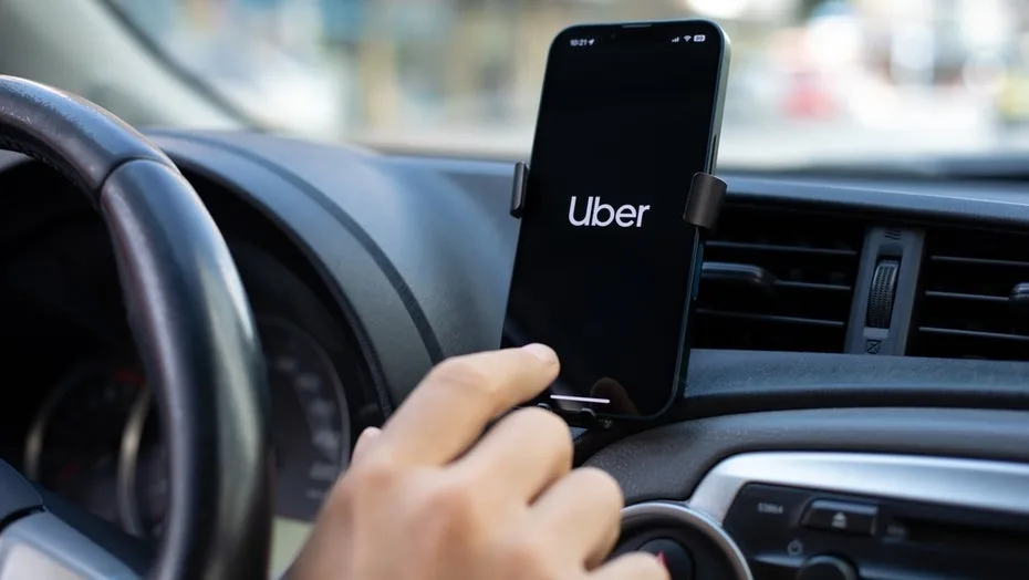 Uber: Eltern können jetzt Fahrten ihrer Kinder per Livestream überwachen – wer das Feature nutzen darf