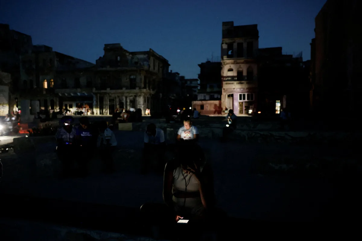 Nueva falla en una línea de transmisión dejó al oriente de Cuba sin energía