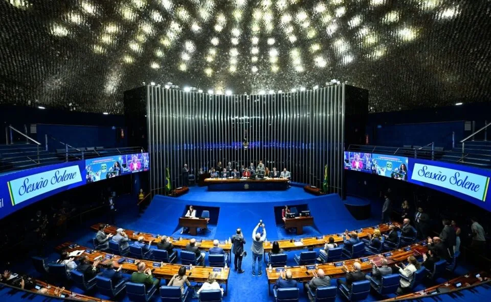 Real Time Big Data mostra disputa acirrada ao Senado no Paraná; veja os números