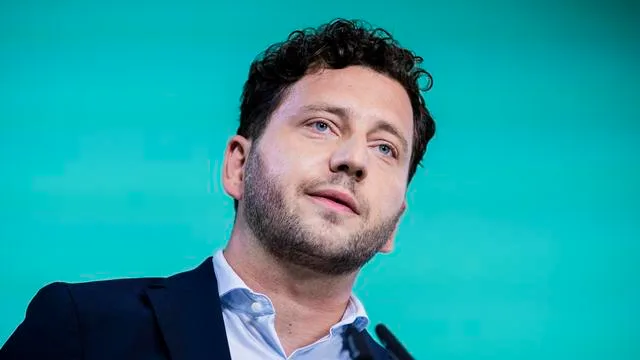 Regierungsbildung in Berlin: Emdes Fraktionsausschluss war laut Banaszak Grundlage für Sondierungen