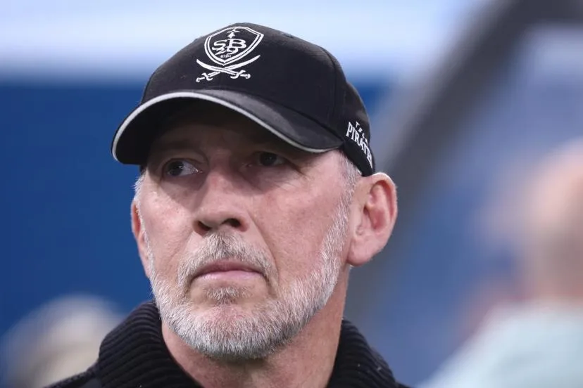 Un maillot du Mans dédicacé et floqué « King Éric » sera transmis à Brest en marge de la première journée de Ligue 1