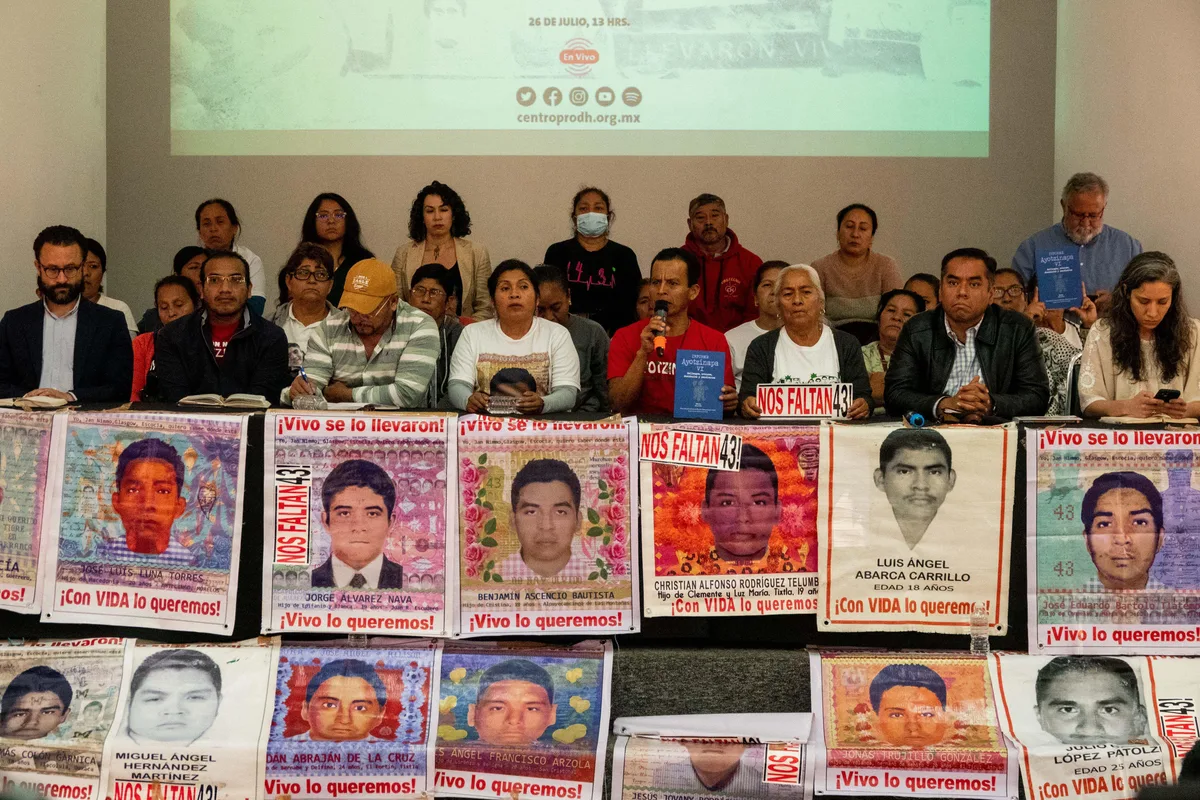 Gobierno busca sumar a exintegrante del GIEI al caso Ayotzinapa a petición de los padres de normalistas