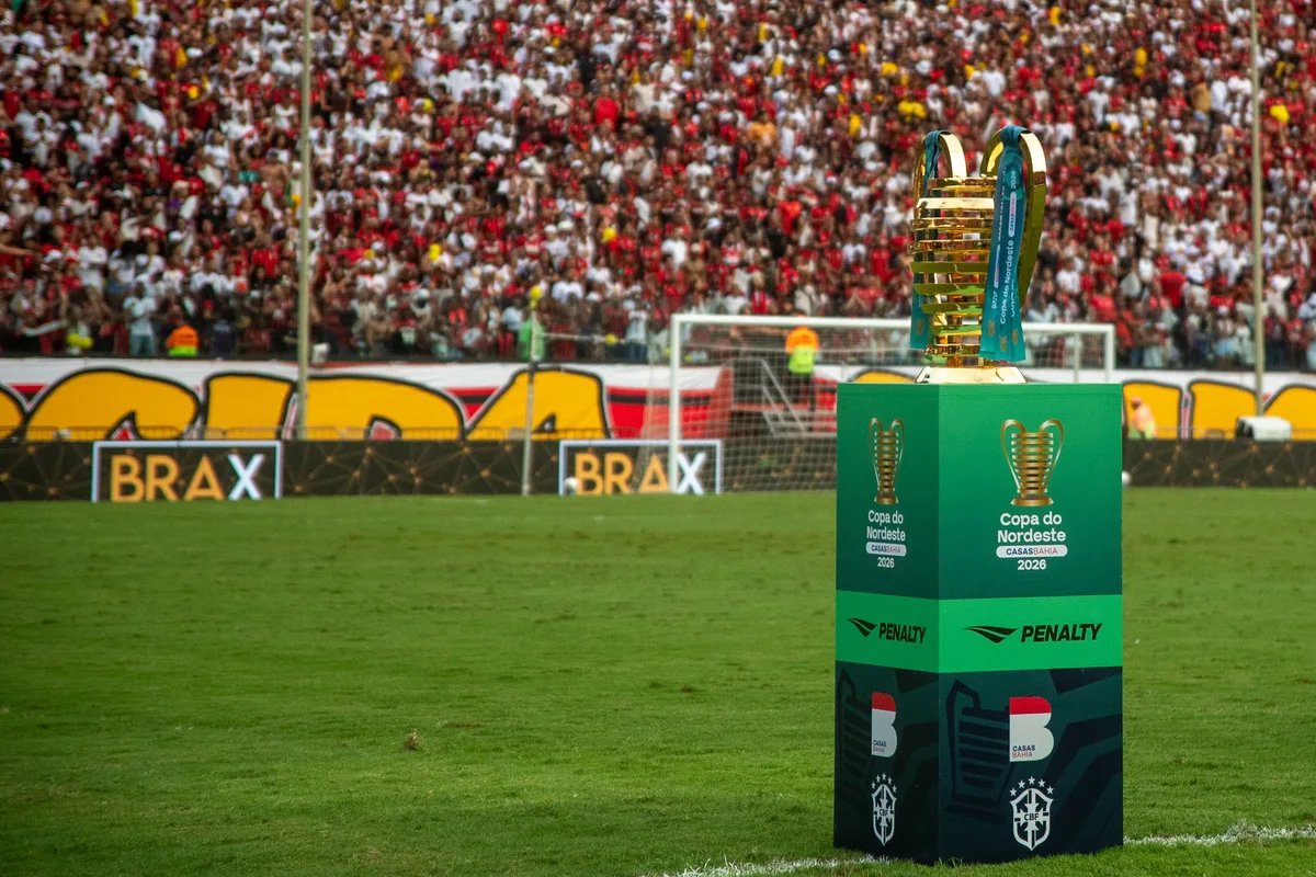 Em crise e com dívida de R$ 17 bilhões, Casas Bahia aposta alto na Copa do Nordeste
