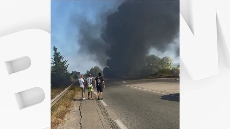 Un avion de l'armée de l'Air s'écrase à Salon-de-Provence, les deux personnes à bord légèrement blessées