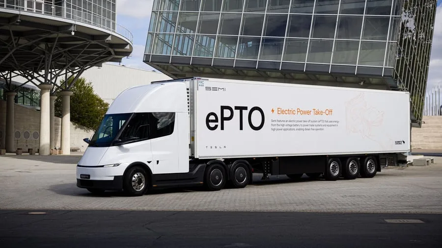 Nach langer Verzögerung: Tesla bringt E-Lastwagen Semi 2027 nach Europa